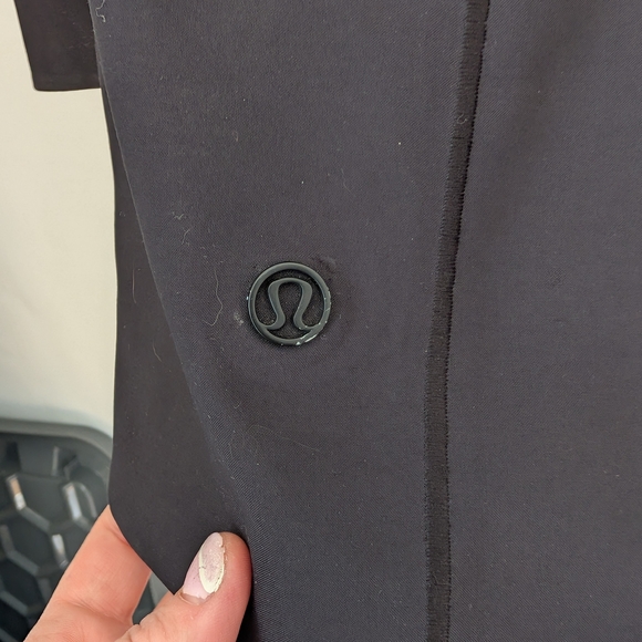 Women's Lululemon Classic Black Raincoat - Picture 10 of 11